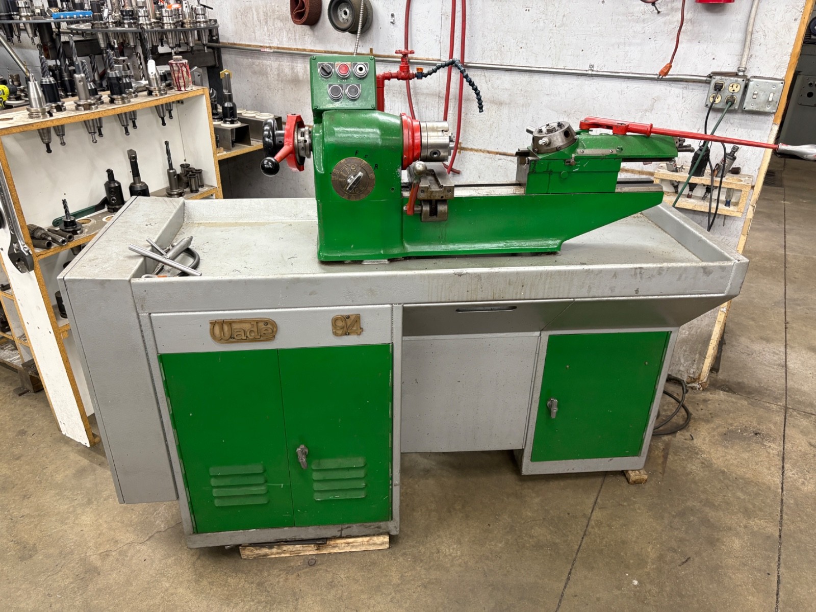 Wade 94 High Precision Manual Lathe with Lots of Tooling
