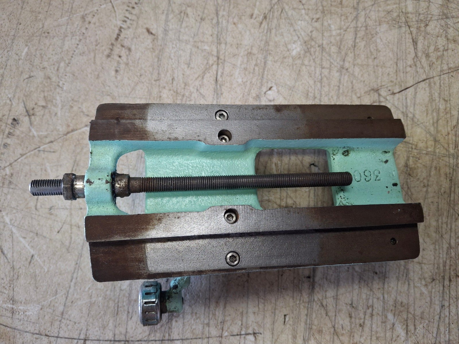 Vintage 6″ Lathe Craftsman 109 Apron Carriage Saddle Half Nut Housing Casting
