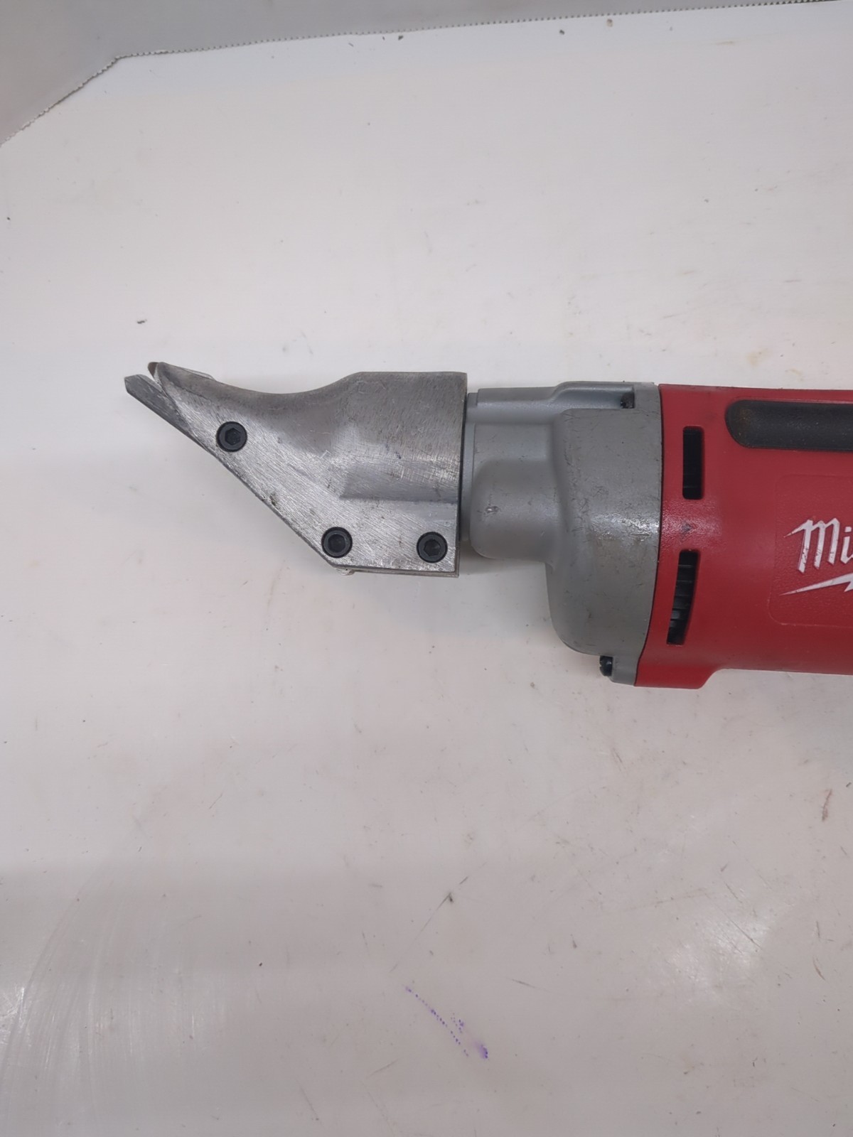 Milwaukee 6852-20 BROKEN 18-Gauge Sheet Metal Shear 6.8 Amp Motor BROKEN