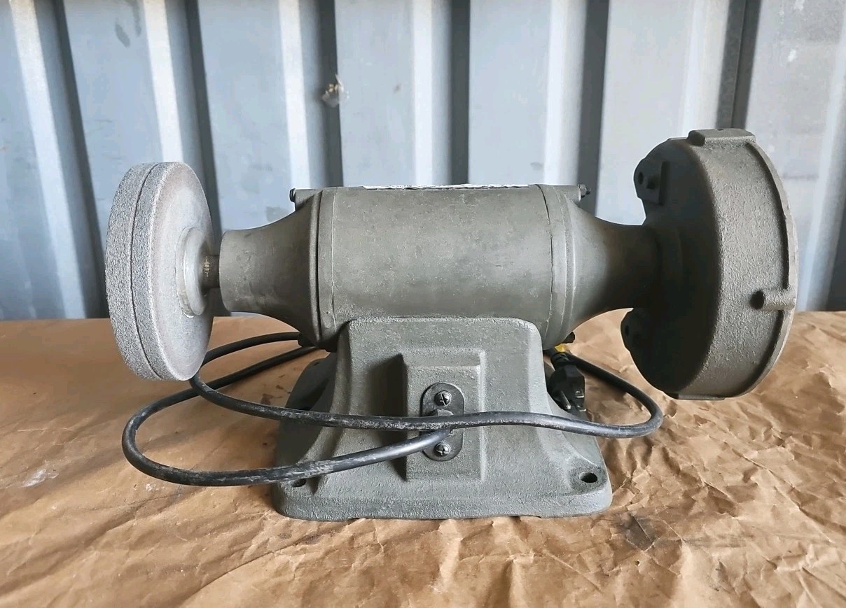 Dayton 6″ Grinder Model:2LKR5 1/4 HP, 3450 RPM, 120/240 v