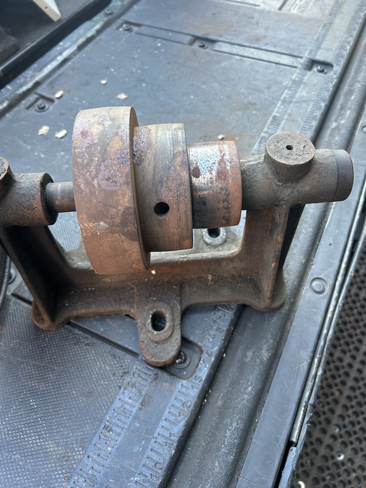 Sheldon 10” Metal Lathe Jackshaft W/ 10” Pulley , 3 Flat Belt Pulleys Cast Iron