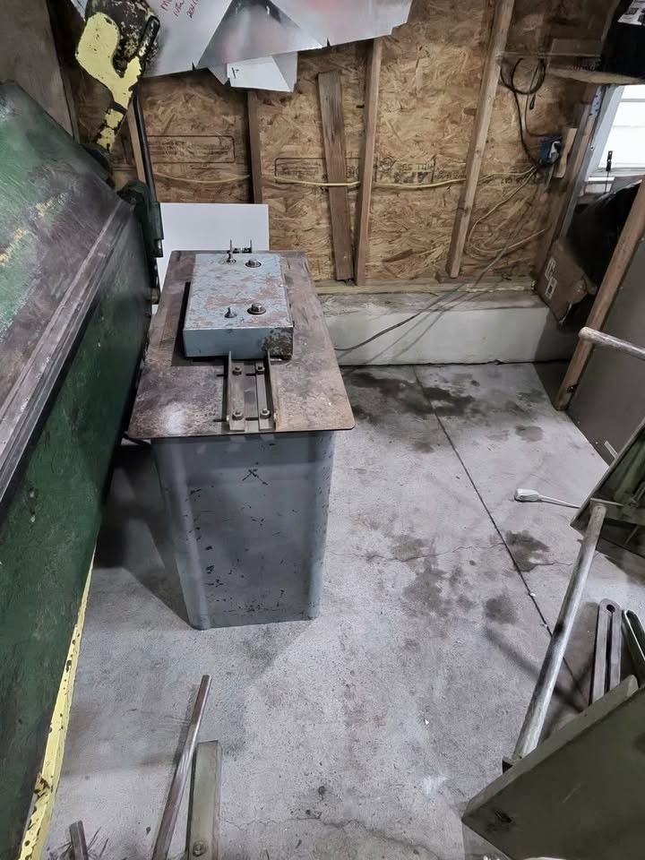 lockformer 20ga. Pittsburgh Machine