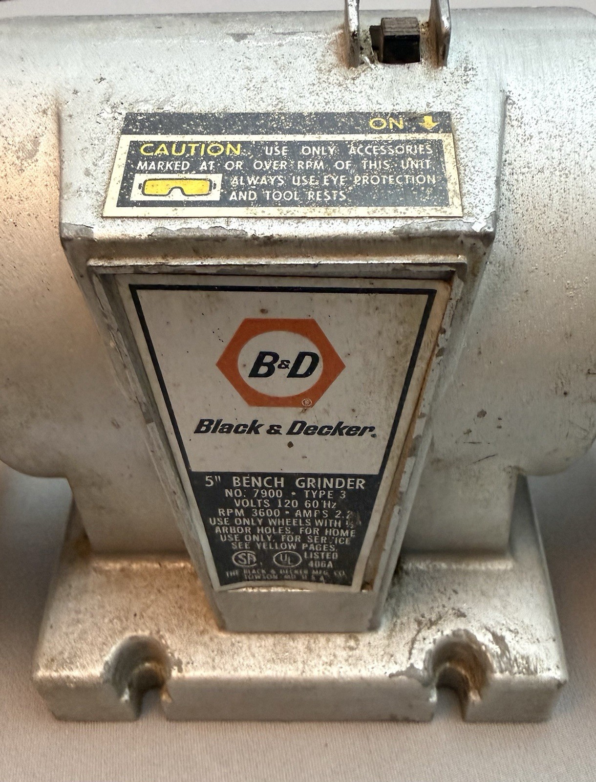 Vintage Black & Decker 5″ Bench Grinder No. 7900 ( Tested )