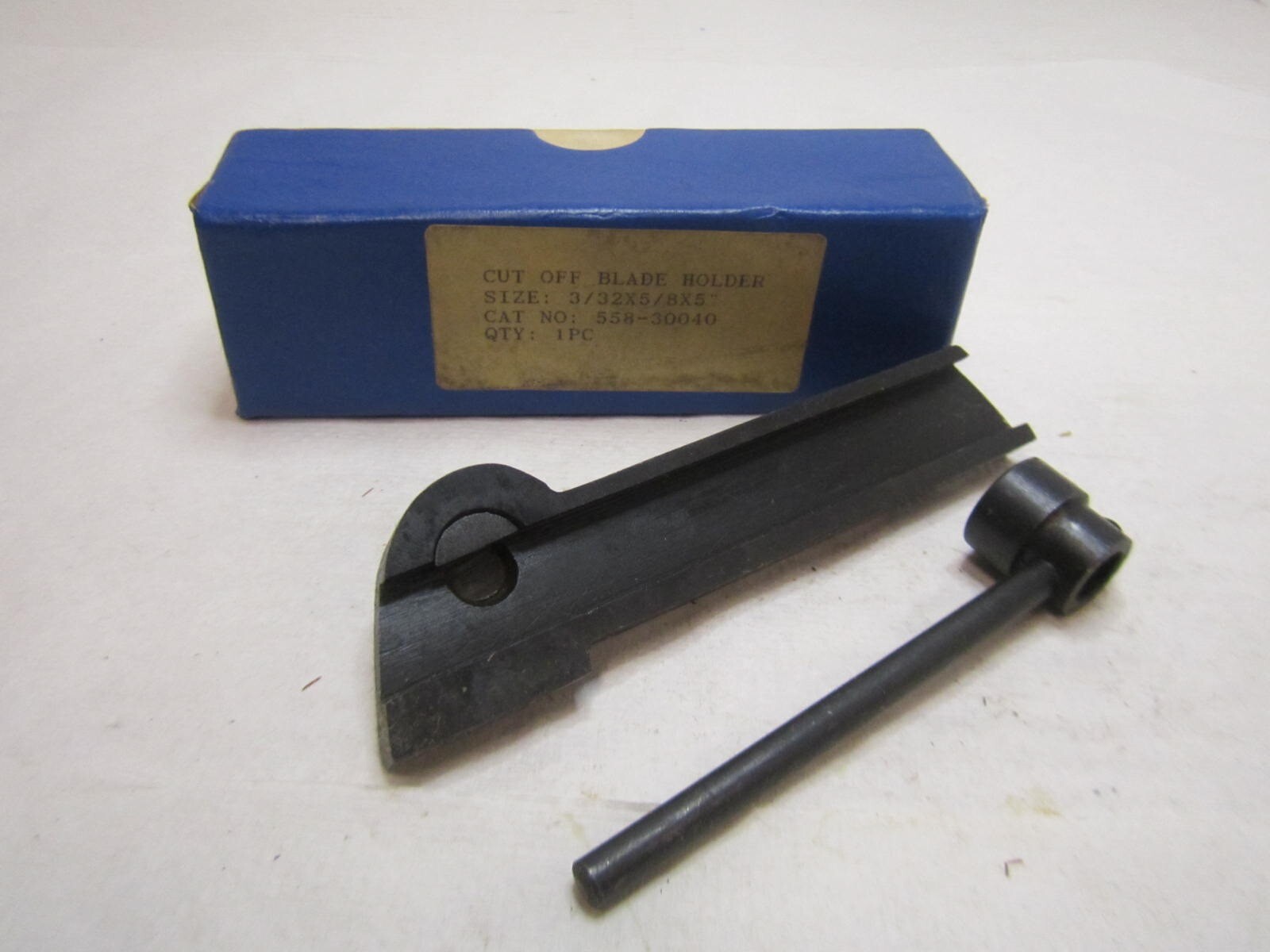 A1-558-30040, 3/32″ x 5/8″ Cutoff Blade Holder 5″ Overall Length 7/8″ Tall