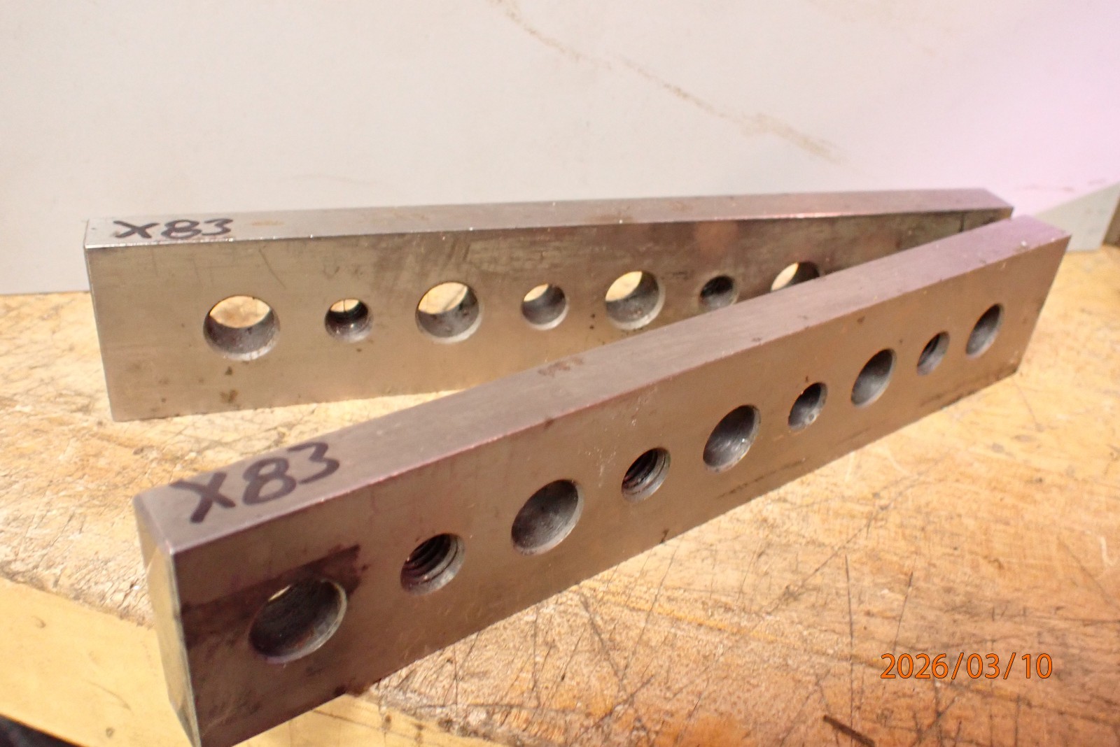 LOT X83: MACHINIST SETUP PARALLELS RISER BARS JIG FIXTURE TOOLING