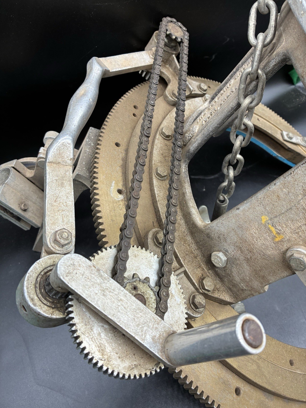 H&M PIPE BEVELING SADDLE TYPE BEVELING MACHINE 12″ Max Capacity C12