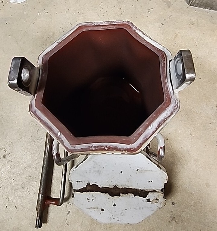 FINISHING ASSOCIATES, VC-12 Industrial centrifugal barrel finisher
