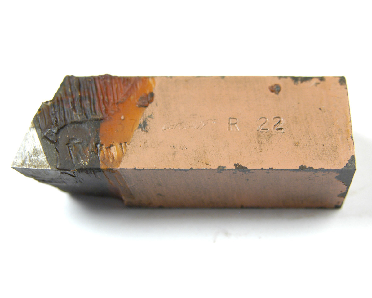 BOX TOOL CARBIDE TIPPED TURNING TOOL FOR ROLLER TURNING. (A-5-9-2-22)