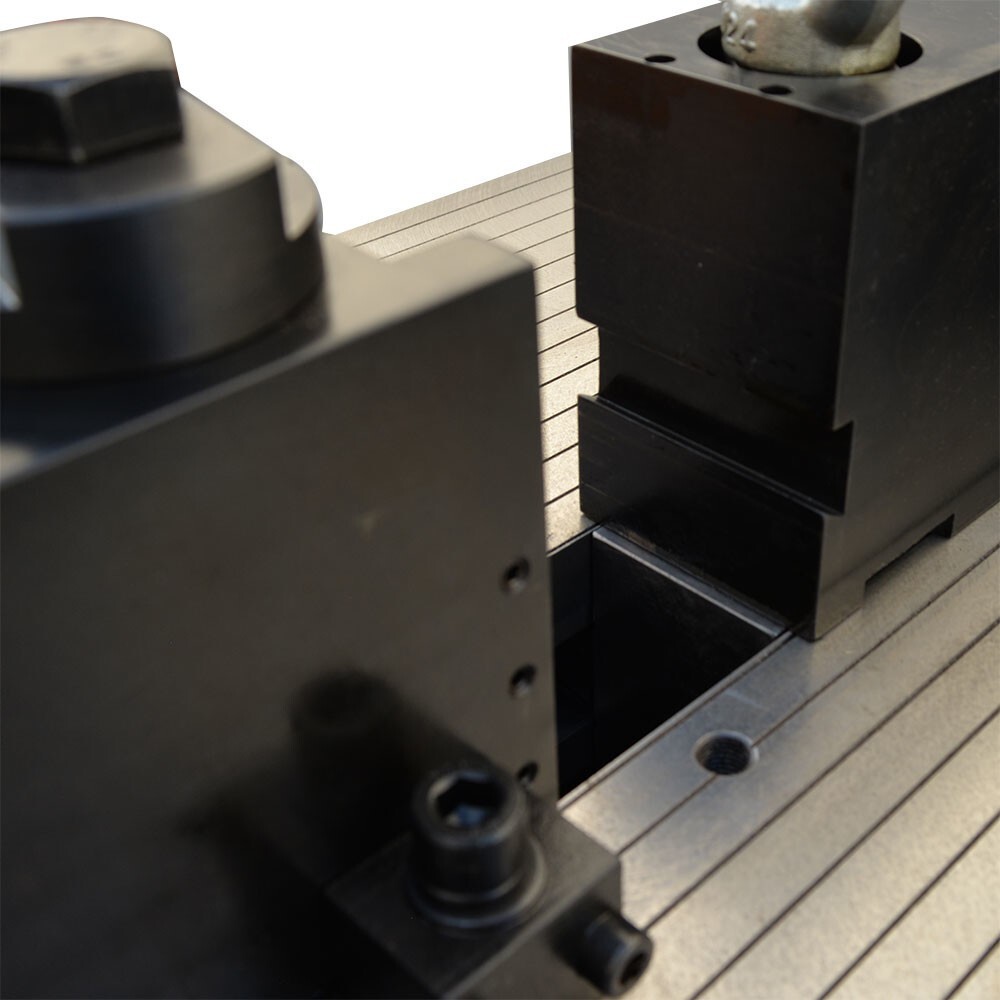 40 Ton Hydraulic Horizontal Bender Flat Steel 6-5/16 x 1/2 Vee Bending Die 2″