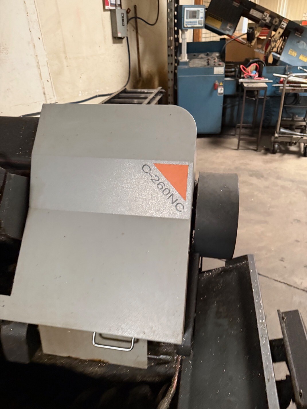 CNC Bandsaws Fully Automatic and Manual Mill and Bandsaw.
