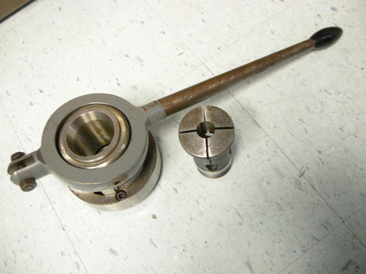 NEW UNKNOWN LATHE QUICK CHANGE COLLET / TOOL HOLDER 20mm COLLET INCLUDED