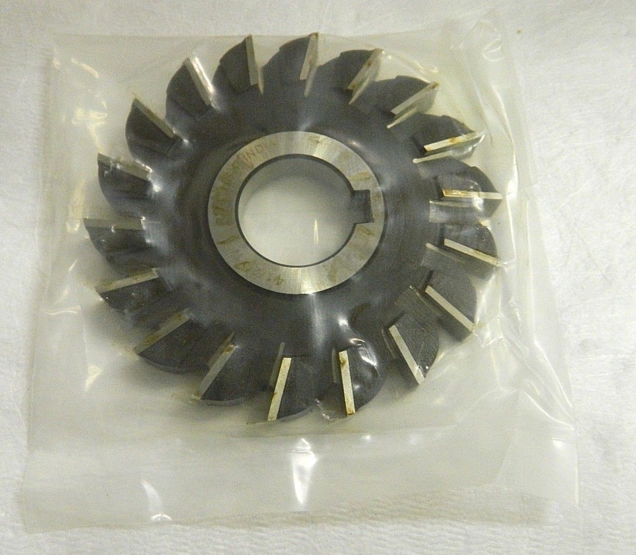 Interstate Side Milling Cutter HSS 4-1/2″ Dia x 1/2″ WOC x 1-1/4″ 18T 03014867