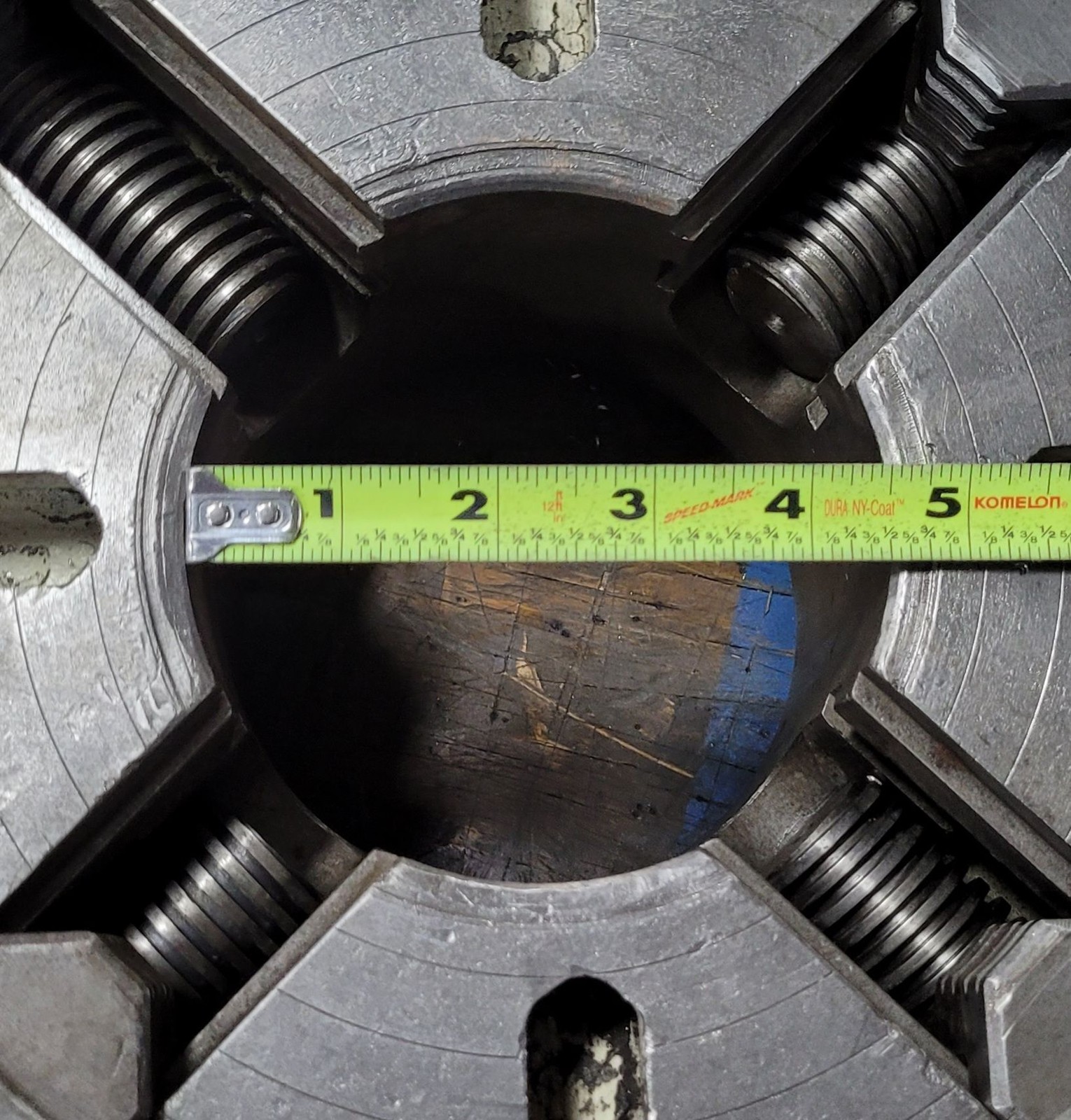 17-1/2in Bison Lathe Chuck – 4 Jaws – D1-8 Camlock