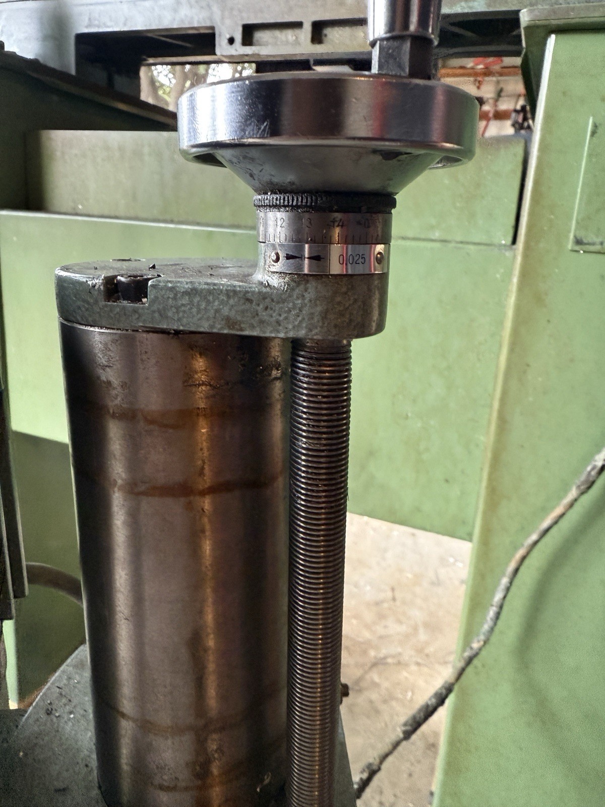 Emco Maximat V10-P 6-Speed Geared Milling Head 110V MT2 Complete Column Bracket