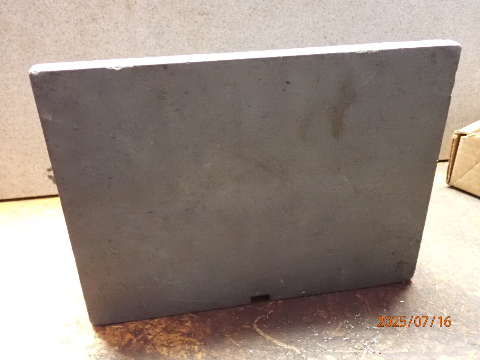 OLDER NON-FERROUS METAL ANGLE PLATE MACHINIST JIG FIXTURE SETUP TOOLING