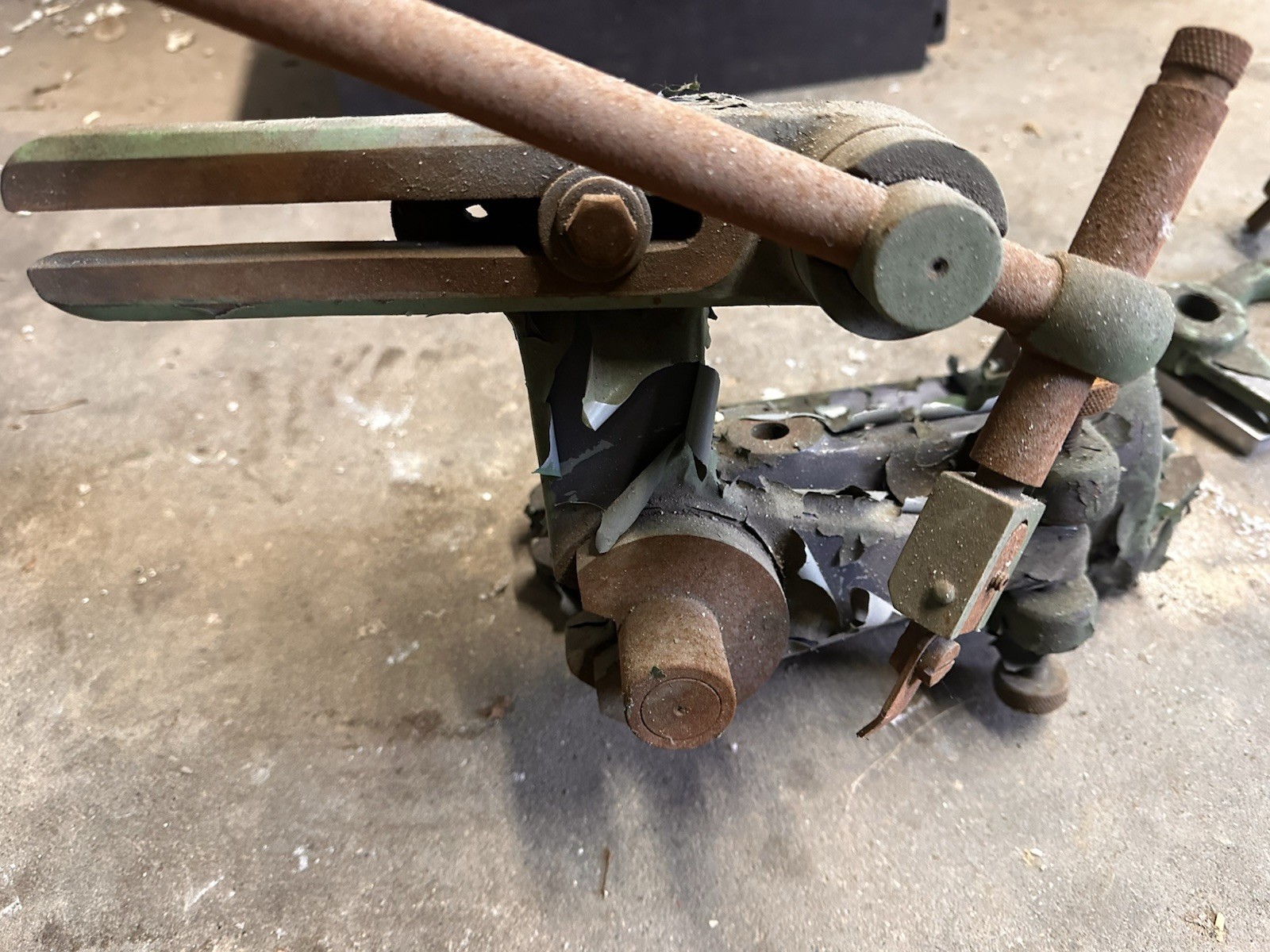 Norton Surface Grinder Used In Good Working Condition With A lot Of Attachments