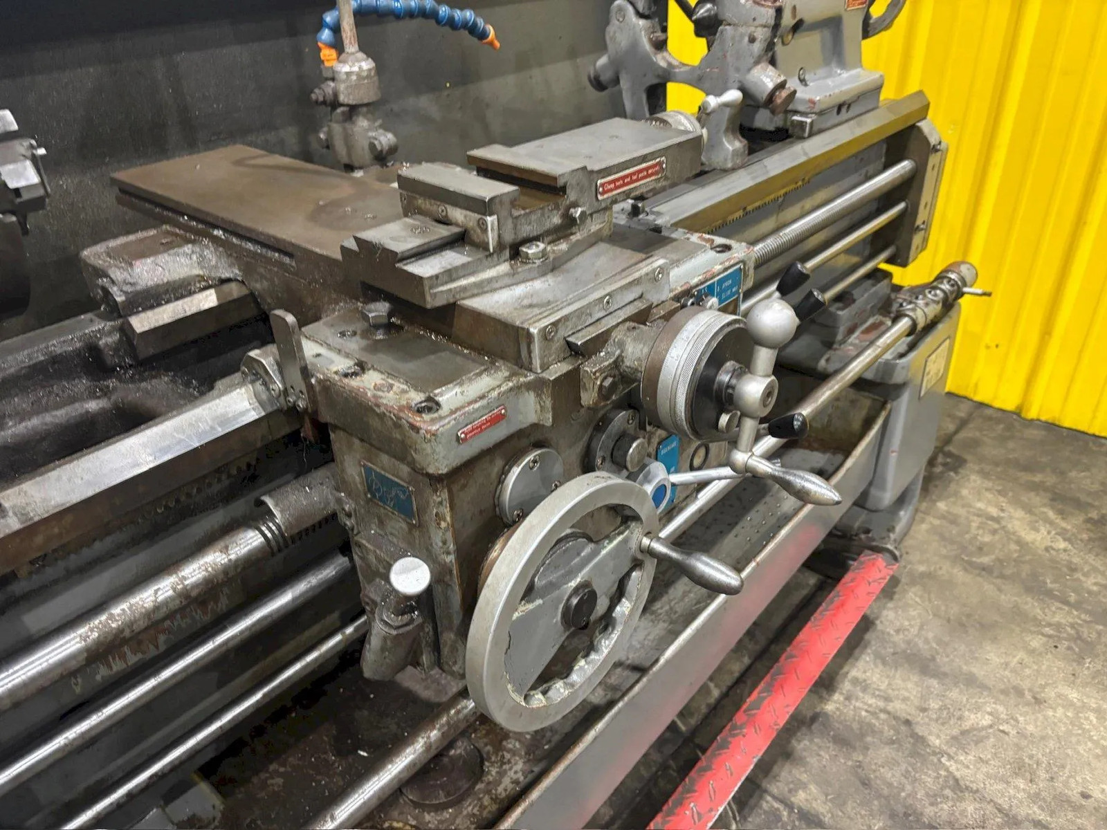 14″ X 40″ JIMT 360X1000 GAP BED GEARED HEAD ENGINE LATHE 1.5″ HOLE: YOBRO #24325