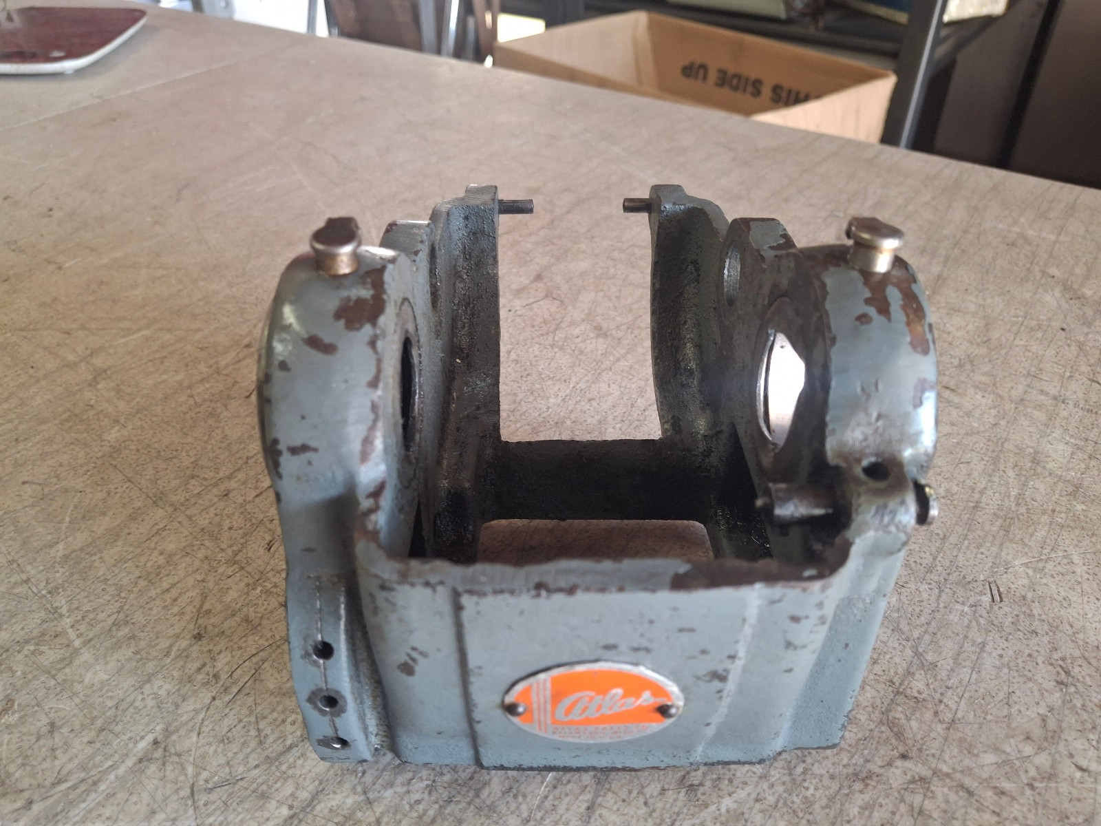Vintage Atlas Craftsman 618 6″ Lathe Headstock M6-2 Casting Housing