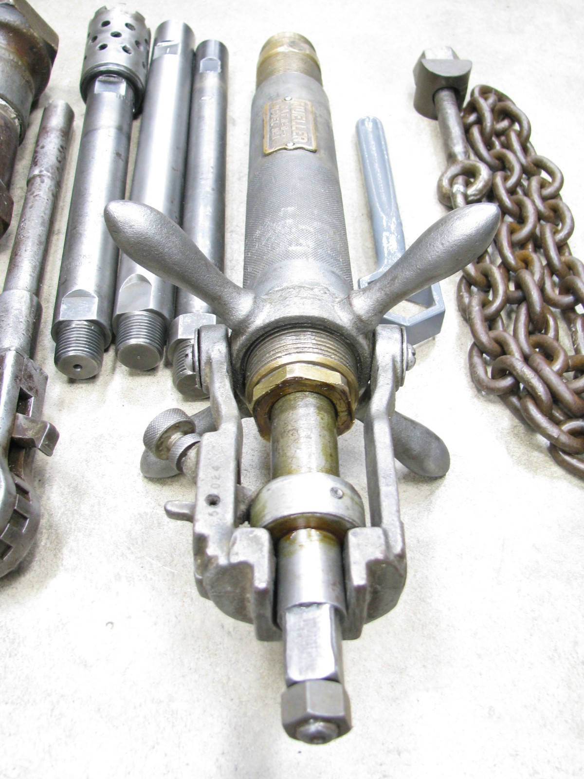 Mueller Drilling Machine D-5 Water Main Tap Tools
