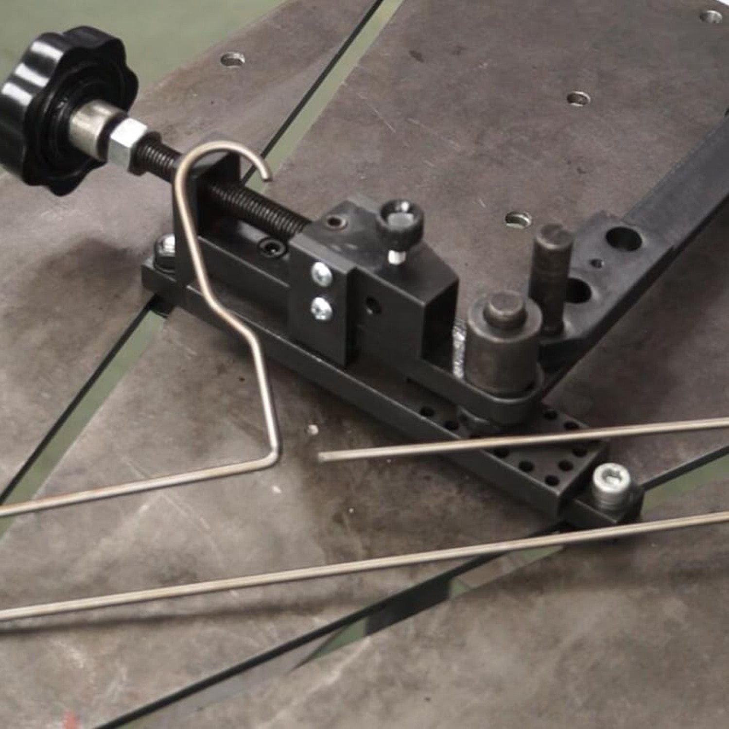 Kaka industrial MUB-1 Mini Universal Bender Forms Wire Flat Metal, metal bend…