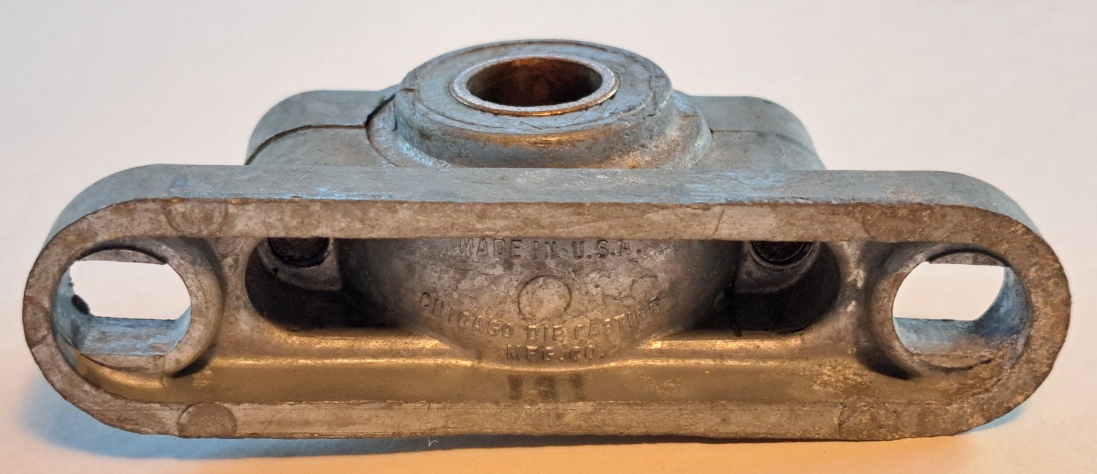 Chicago Die Casting Mfg. Co. 7-500 Pillow Block 1/2″ Shaft Diameter Made in USA