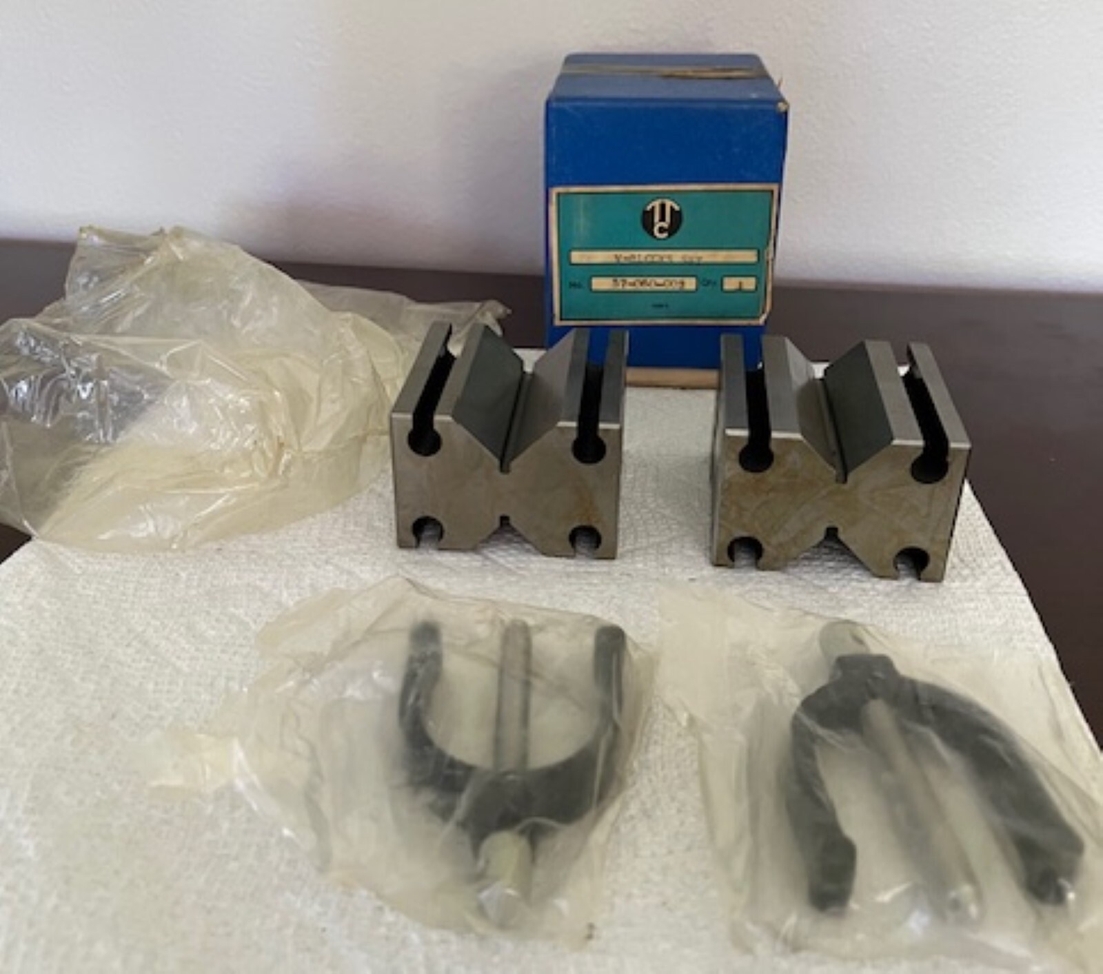 Travers V-Blocks Set NEW in box 2-1/2″ wide 1-1/2″ high 2-1/2″ long 57-060-003