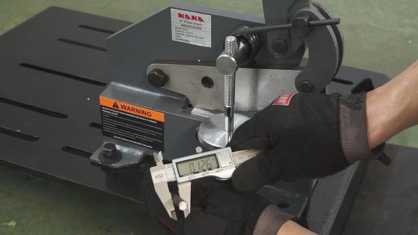 Kaka Industrial HS-12 12-Inch Hand Plate Shear with Long Steel Handle