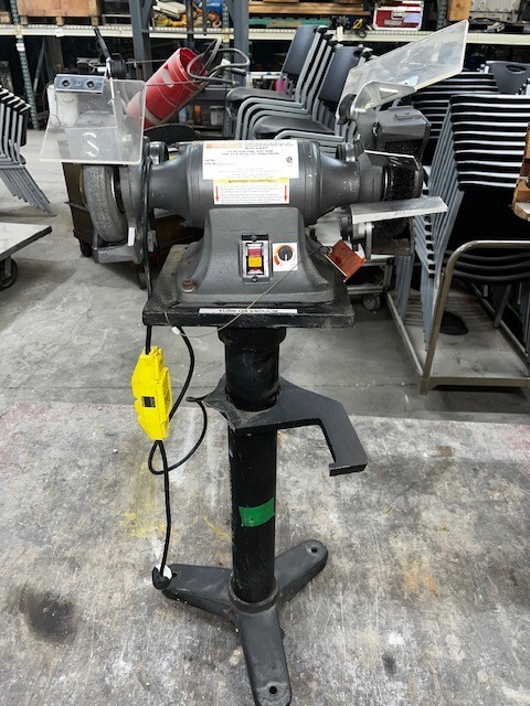 DAYTON VARIABLE SPEED BENCH GRINDER 6″ SIZE 2LKR7 1/3 HP 2000-3300/ 3450 RPM