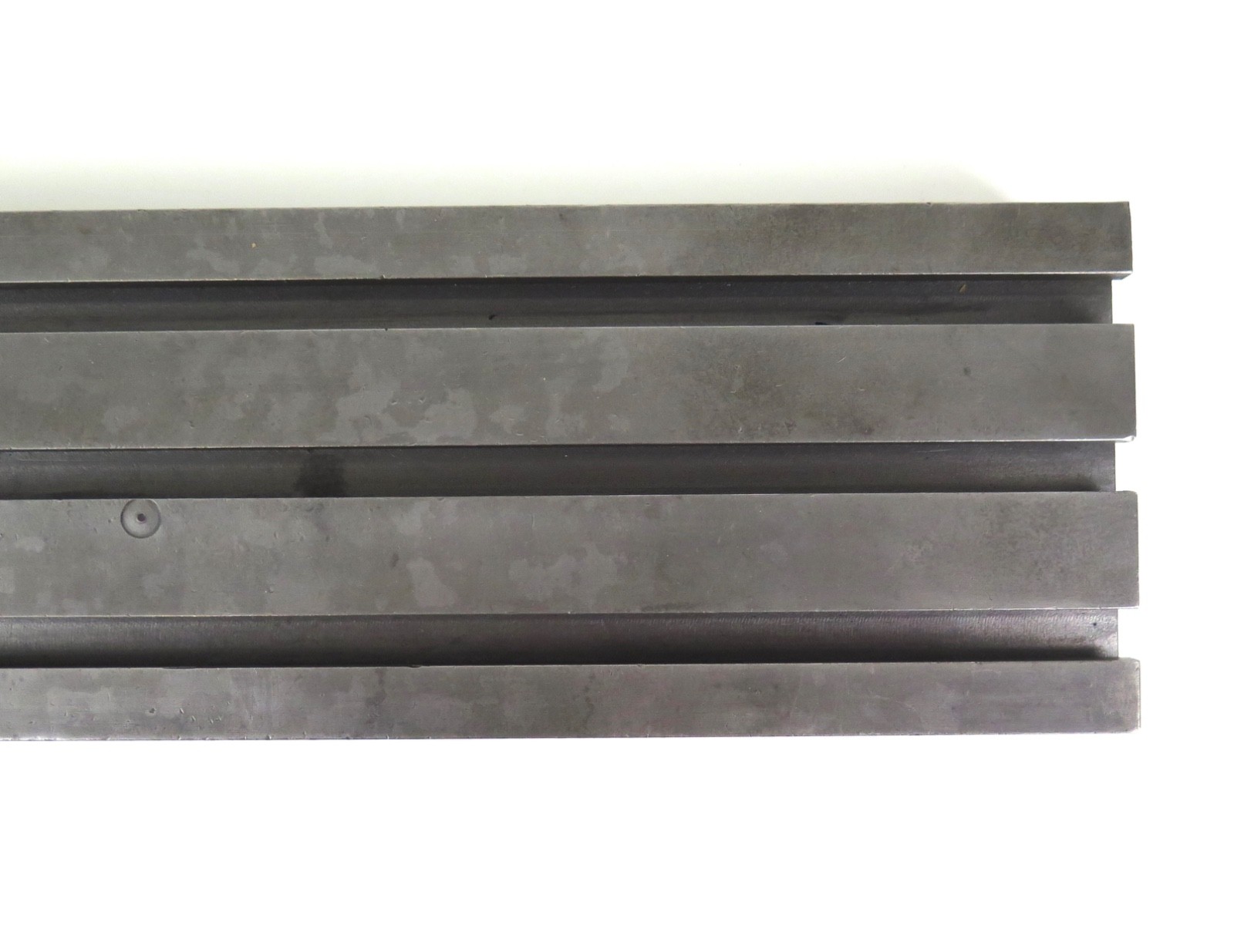 Clausing 8520 / 8525 Milling Machine Table Casting 829-009 (Inv. #2)