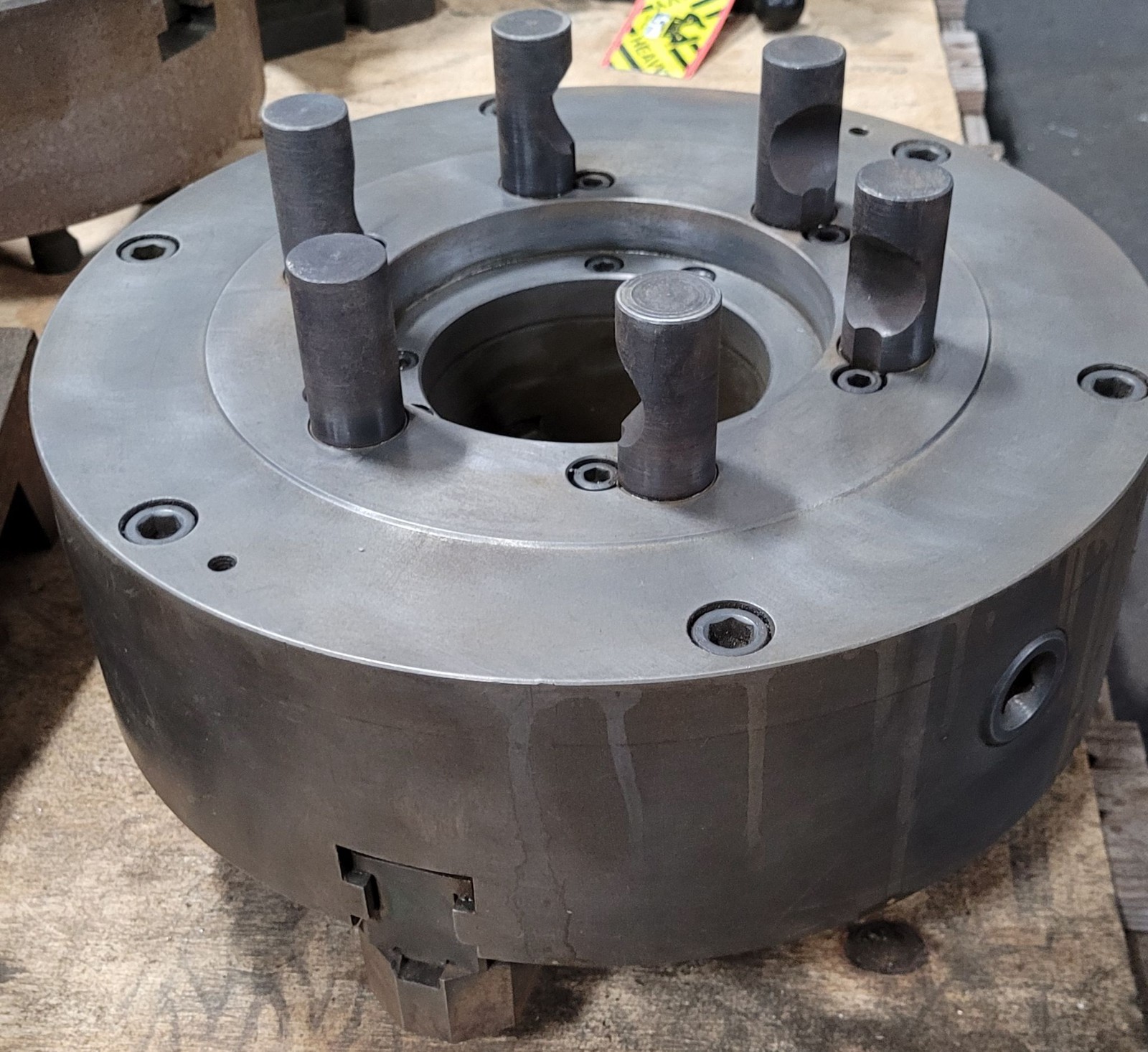 BTC – 6123D8 – 12-3/4in – 3 Jaw Chuck – D1-8 Mount