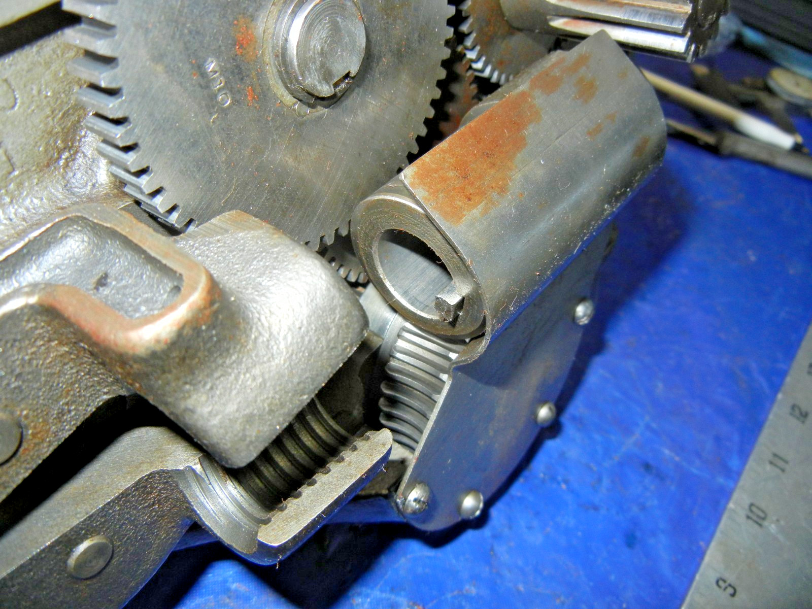 South Bend 9″ 10K lathe apron with half nuts model A or B