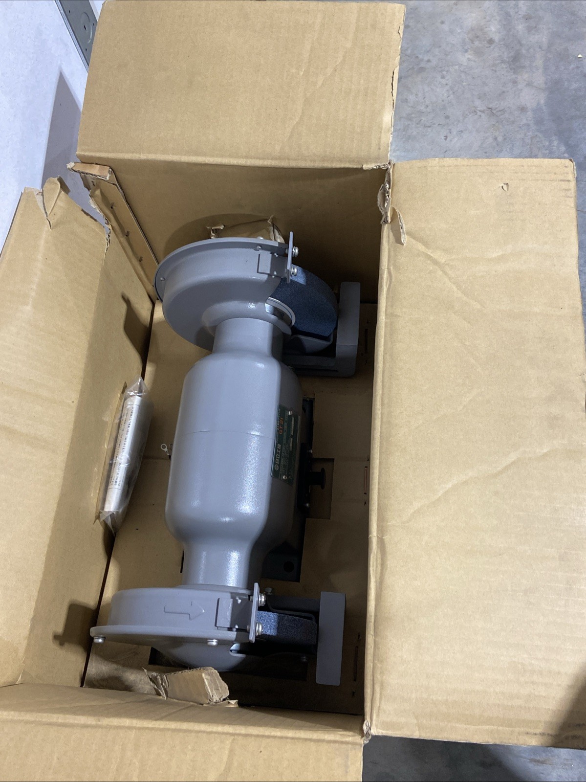 Hitachi 8in Bench Grinder GT21 50/60Hz 200V 590W