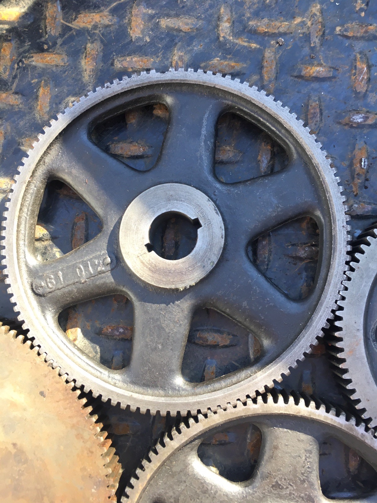Change Gear Set In Wood Case Metal Lathe Or Dividing Head 7/8” Bore 18p