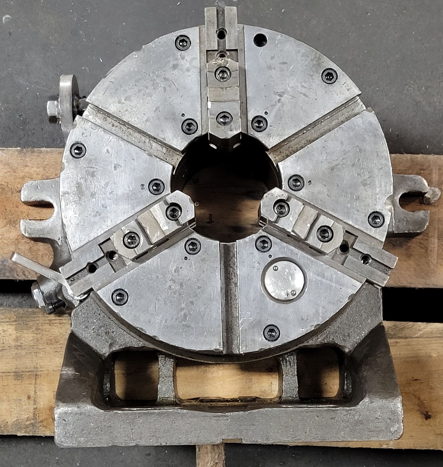 Cushman Super Spacer w/ 12in Cushman – 3 Jaw Chuck