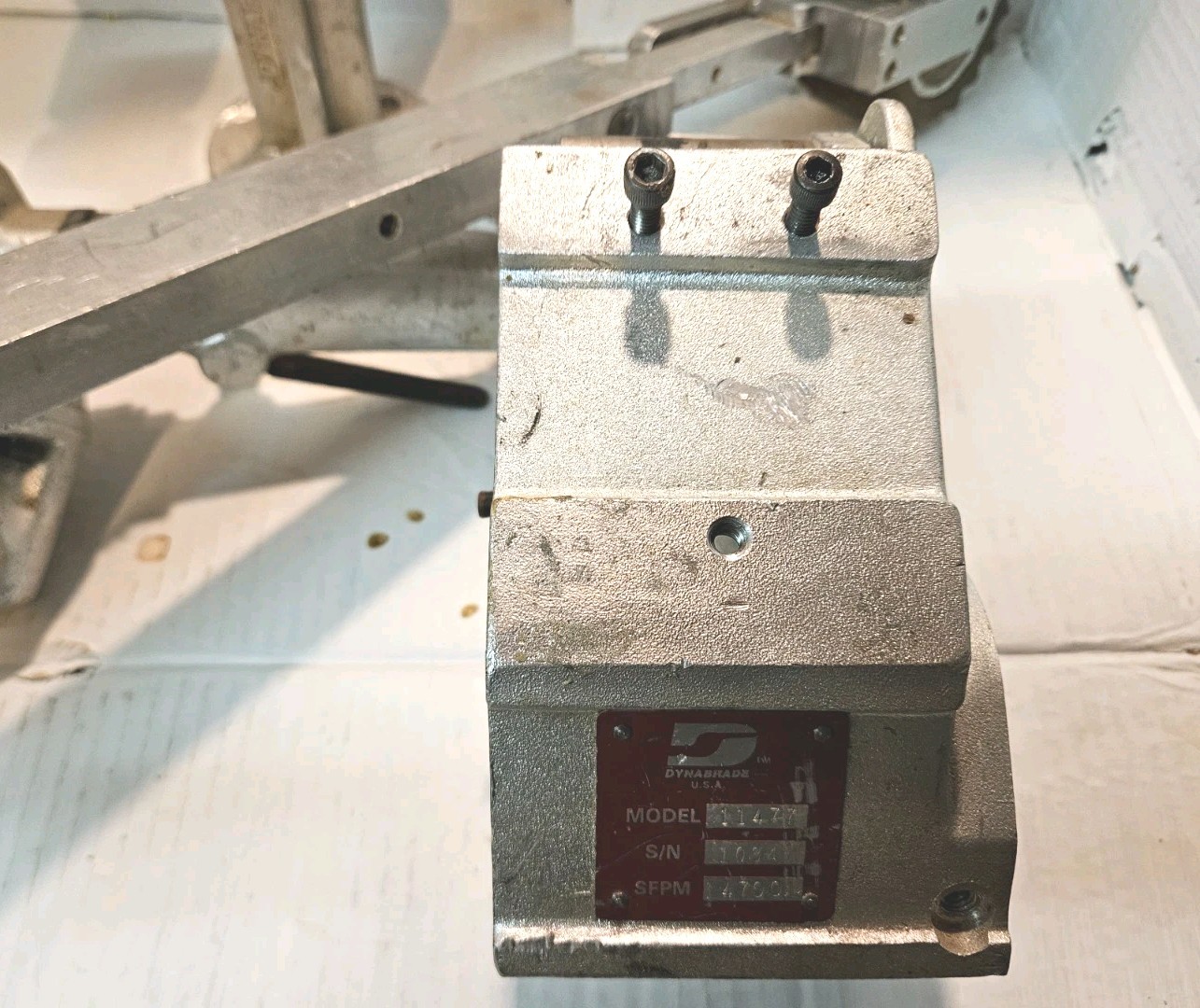 Dynabrade 11477 Dynabelter 2” belt sander w stand and 60 ” sanding belts