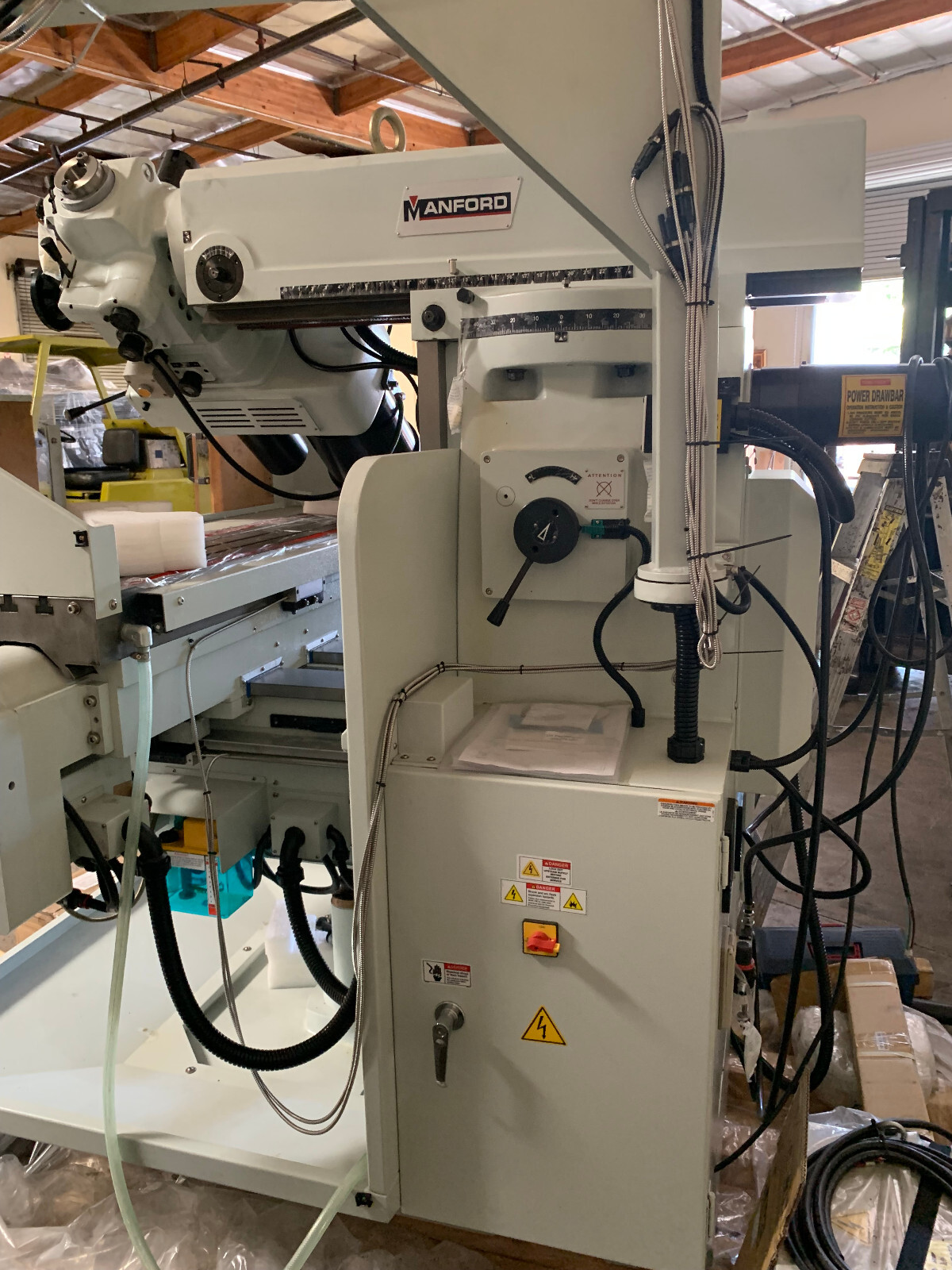 58″ Table HORIZONTAL / VERTICAL TURRET MILLING MODEL: VH-250VS-SP by Manford