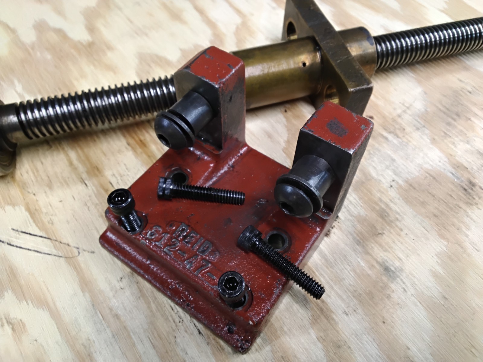 Reid 618HR Surface Grinder Crossfeed Leadscrew, Nut, and Mounting Flange