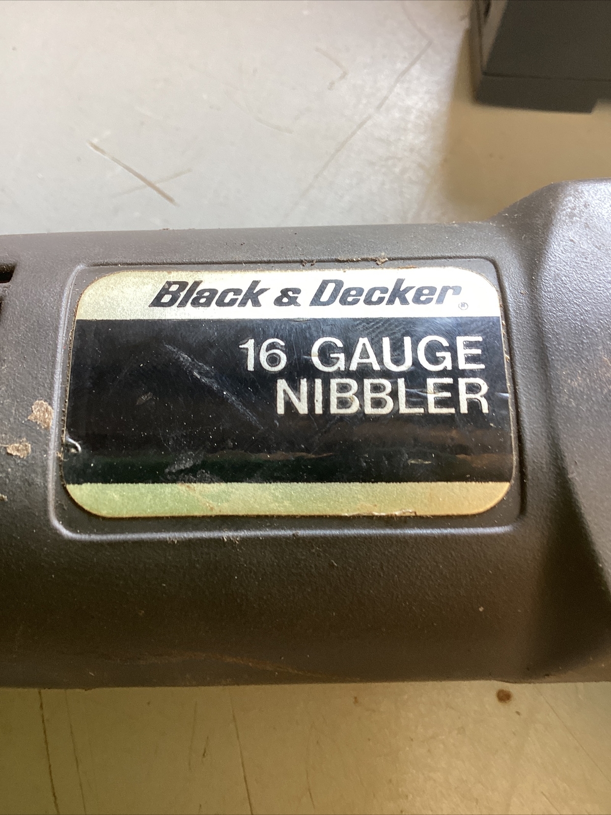Black & Decker 3251-10, 16 Gauge Metal Industrial Nibbler 115v 3.0A Heavy Duty