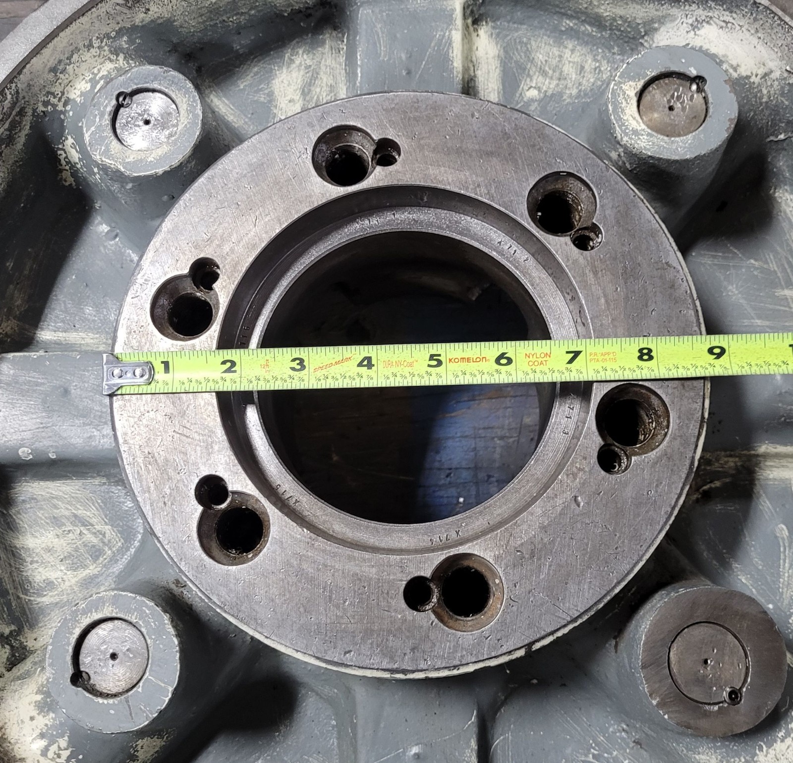 17-1/2in Bison Lathe Chuck – 4 Jaws – D1-8 Camlock