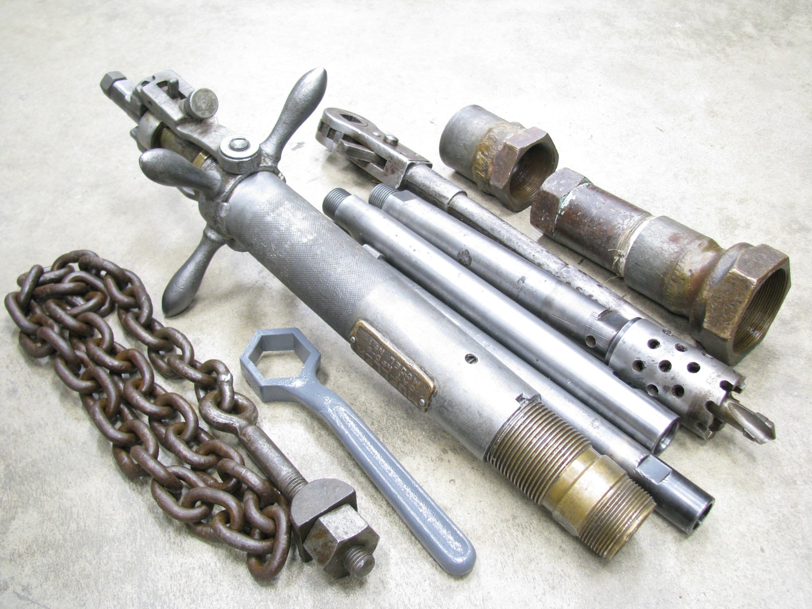 Mueller Drilling Machine D-5 Water Main Tap Tools