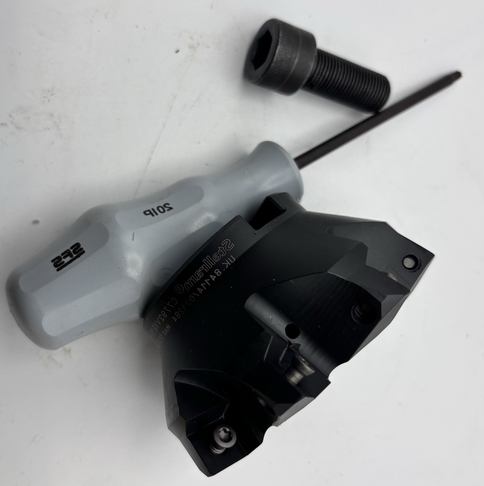 Kennemetal C7792VXE16-A4.0Z8R 4″ High-Feed Shell Mill