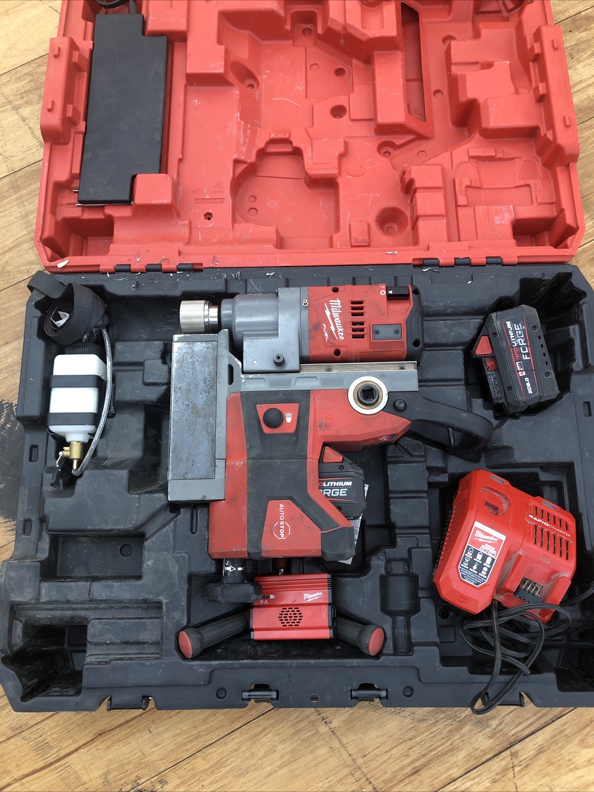 Milwaukee 2788-22HD M18 FUEL 1-1/2 in Lineman Magnetic Drill Kit