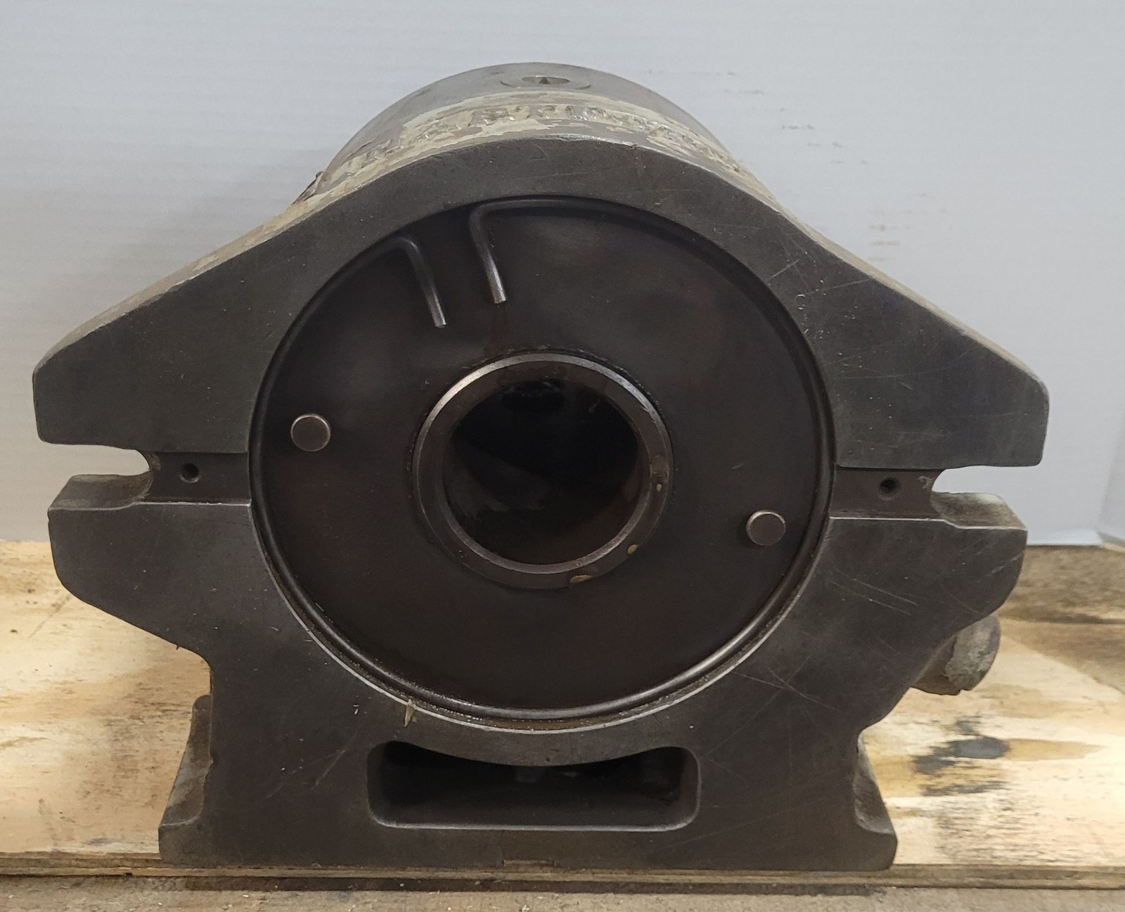 Hartford Super Spacer w/ Cushman 3 Jaw – 8” Chuck