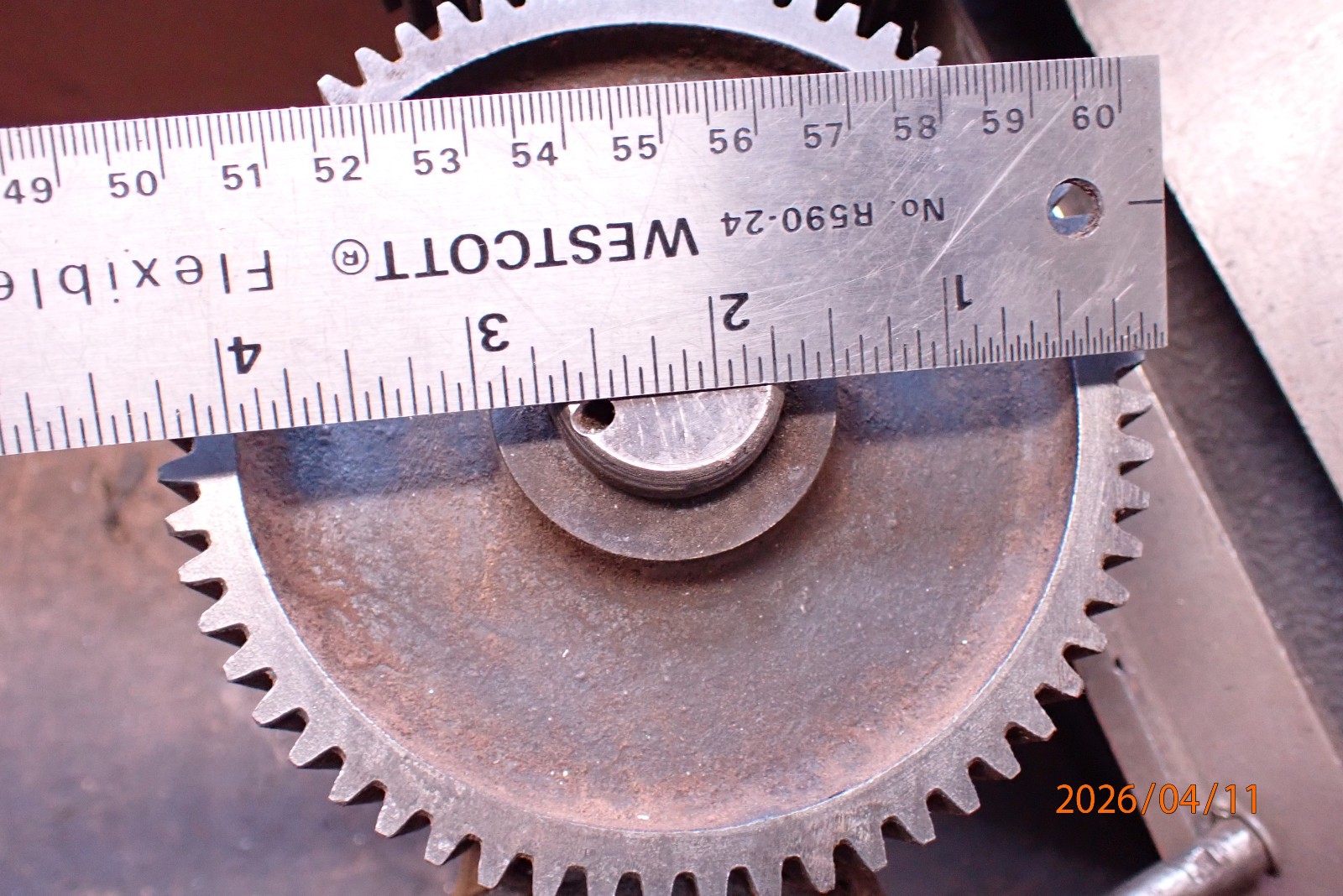 VINTAGE METAL LATHE GEARS AND RACK CASTING