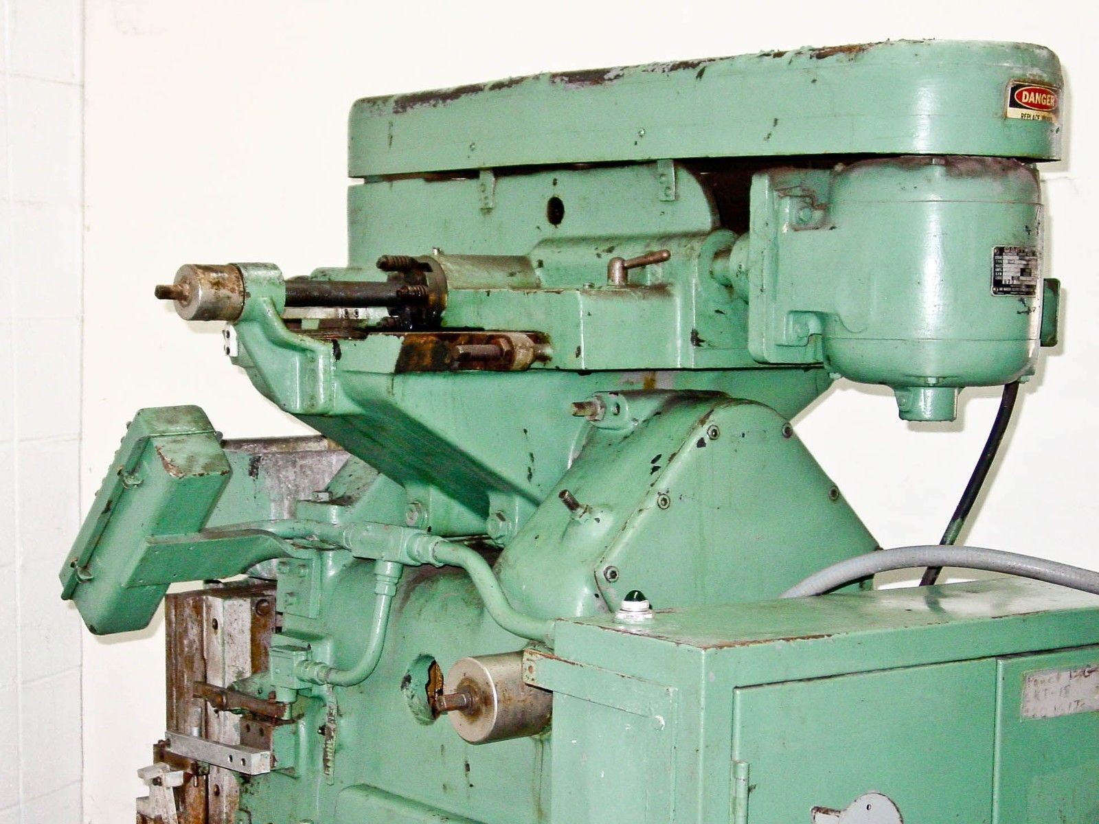Barnes Desenberg Model 5 Optical Lens Curve Generator Polishing Machine 3/4 HP
