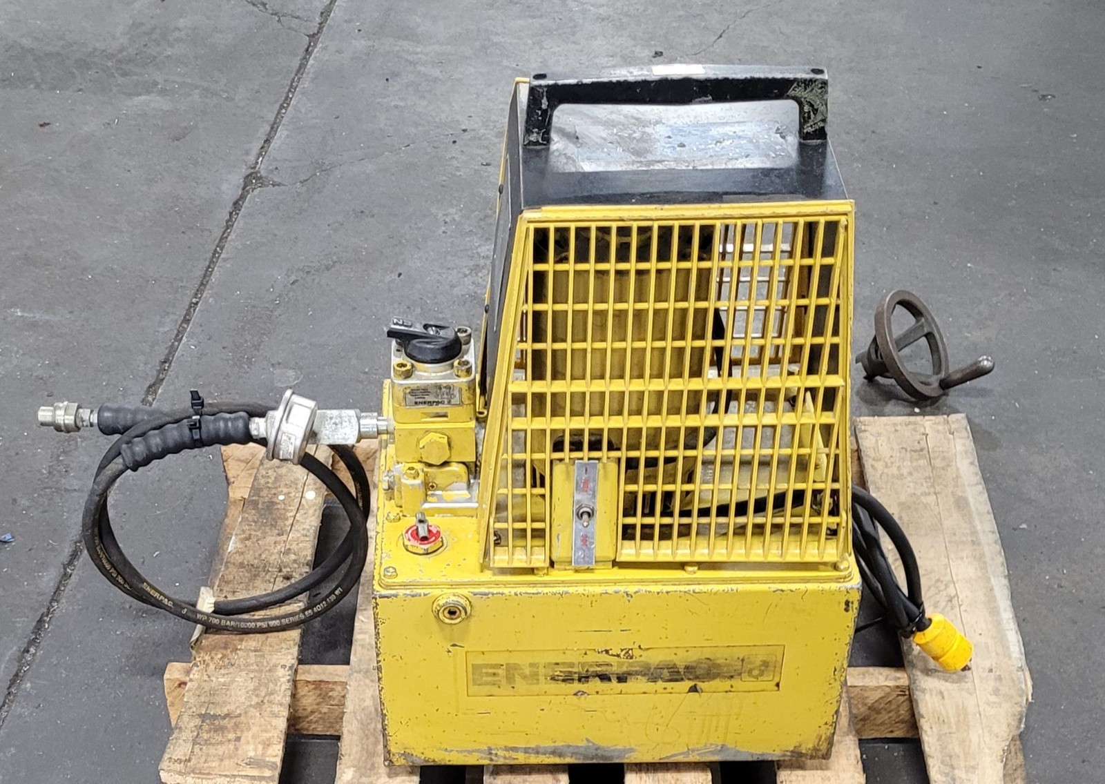 ENERPAC PEM-2045L HYDRAULIC PUMP – 1 HP 120 V