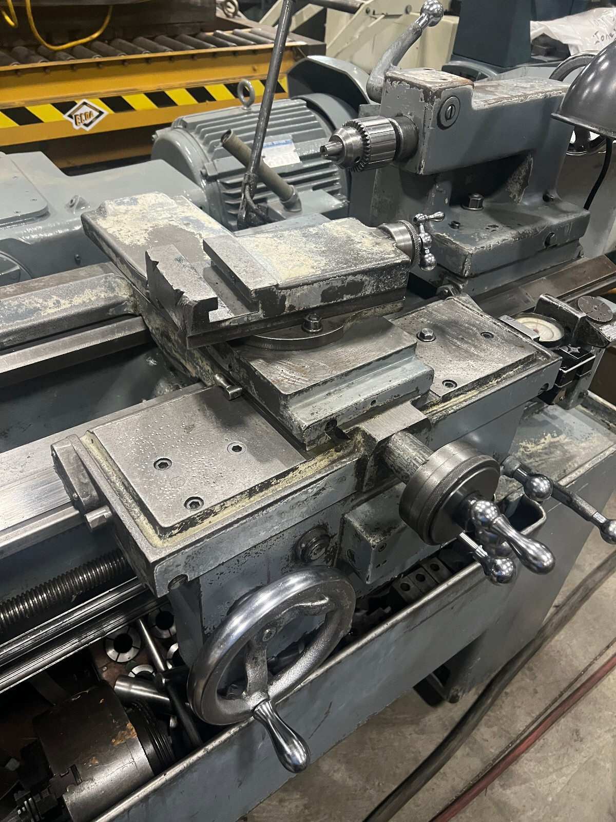 15″ X 30″ LEBLOND REGAL ENGINE LATHE, COLLET CHUCK, (2) – 8″ 3 JAW CHUCKS, 4 JAW