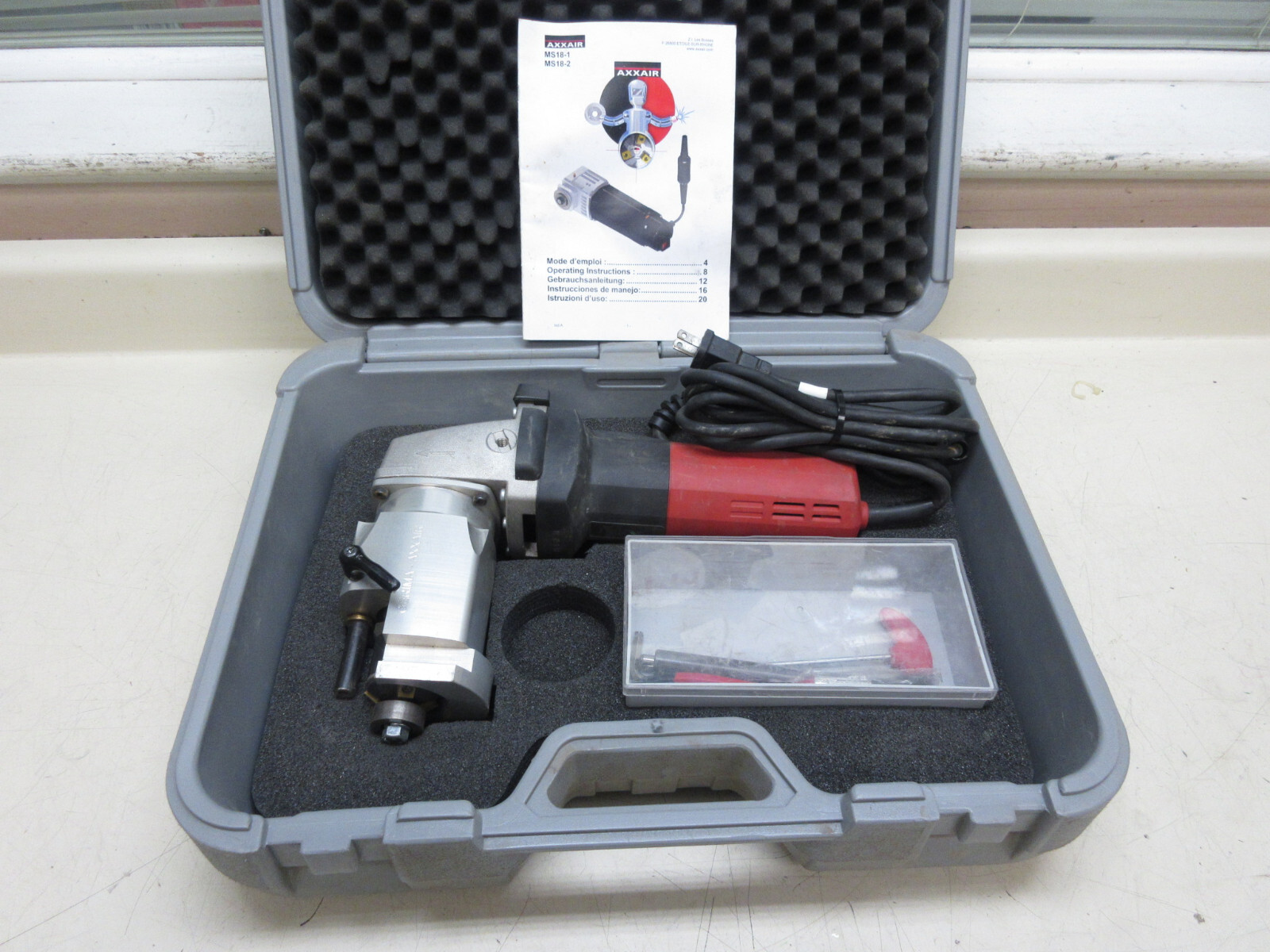 Axxair 120V MS18 / GA 103017-1 Pipe Beveler Beveling Machine w/ Case Used