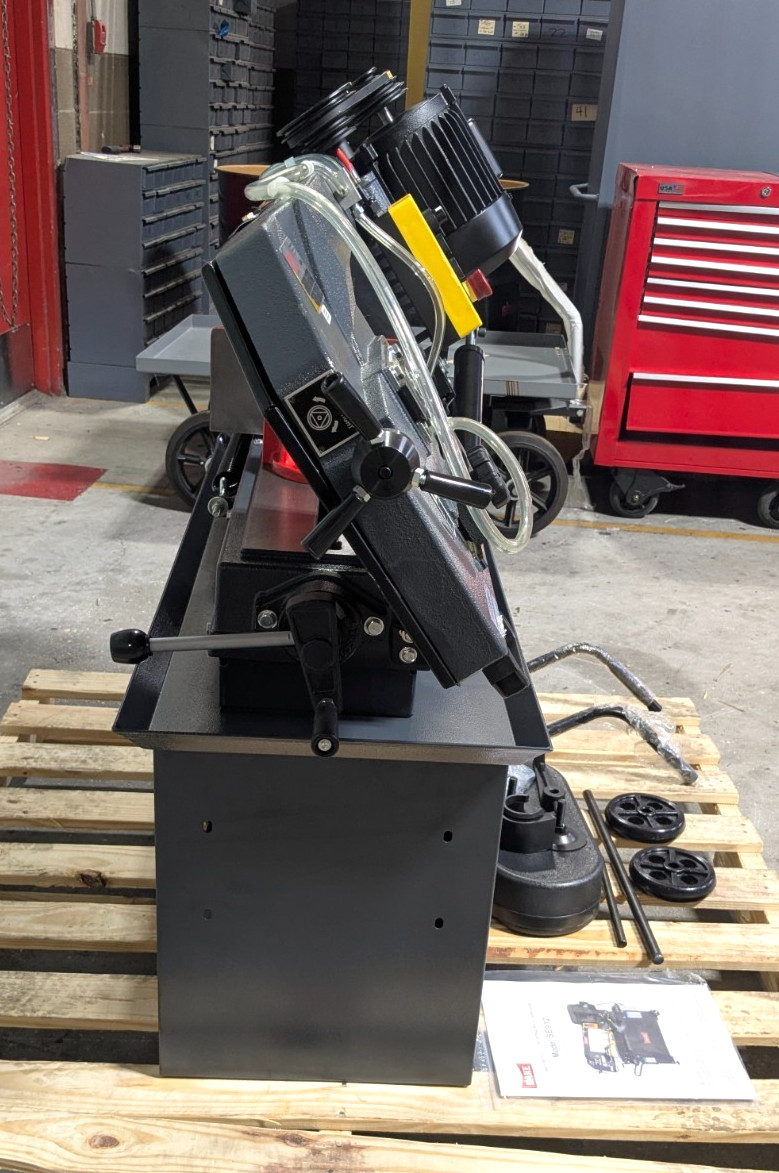 DAKE SE912 9 x 12 Horizontal Bandsaw 110v 1HP Step Pulley *Scratch & De