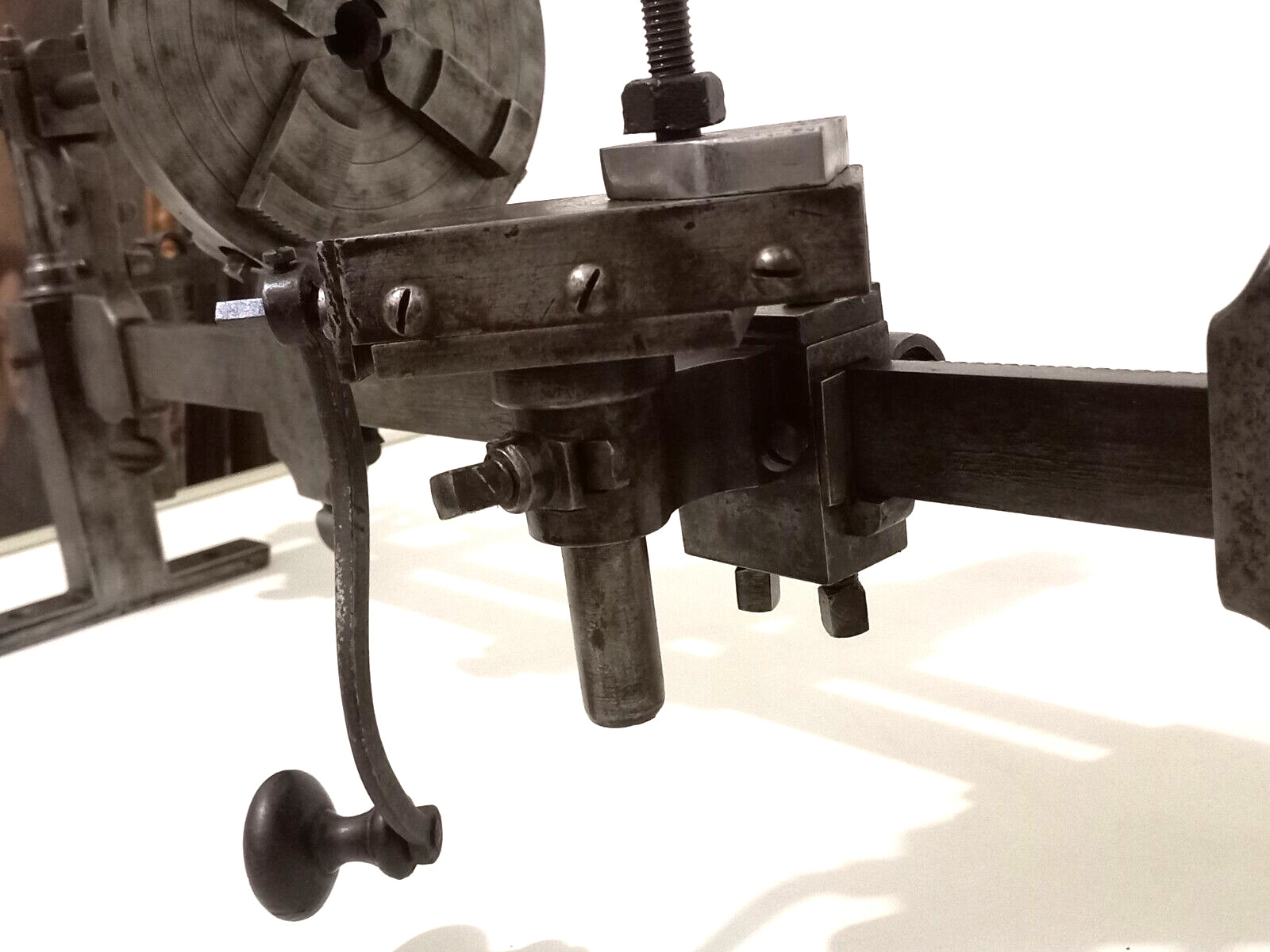 Earliest rose engine lathe ever found 1600’s – A real museum piece